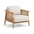 Fauteuil en bois avec dossier en rotin et coussins en lin beige
